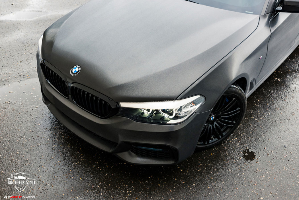 Оклейка BMW 5 G30 - Avery Brushed Black