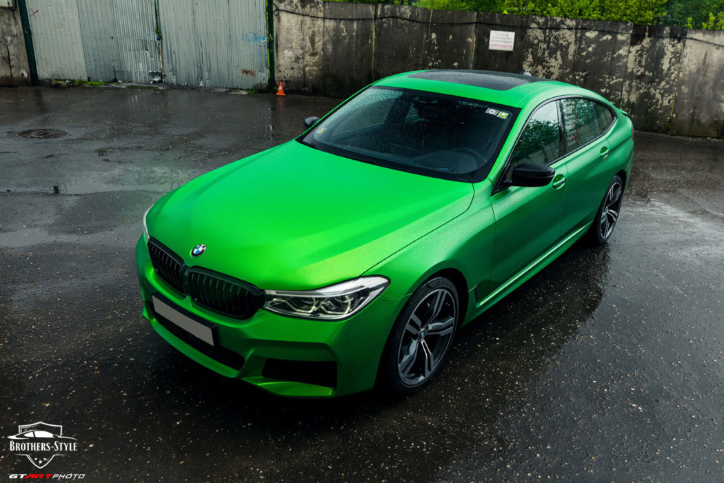 Оклейка автомобиля BMW 6 GT в зелёный матовый металлик