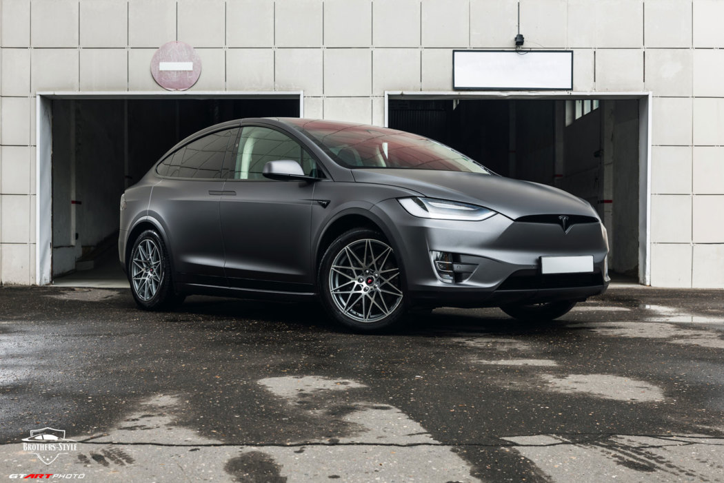 Оклейка Tesla Model X - 3M Matte Dark Grey