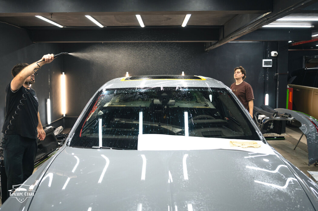 Оклейка Бентли Бентайга