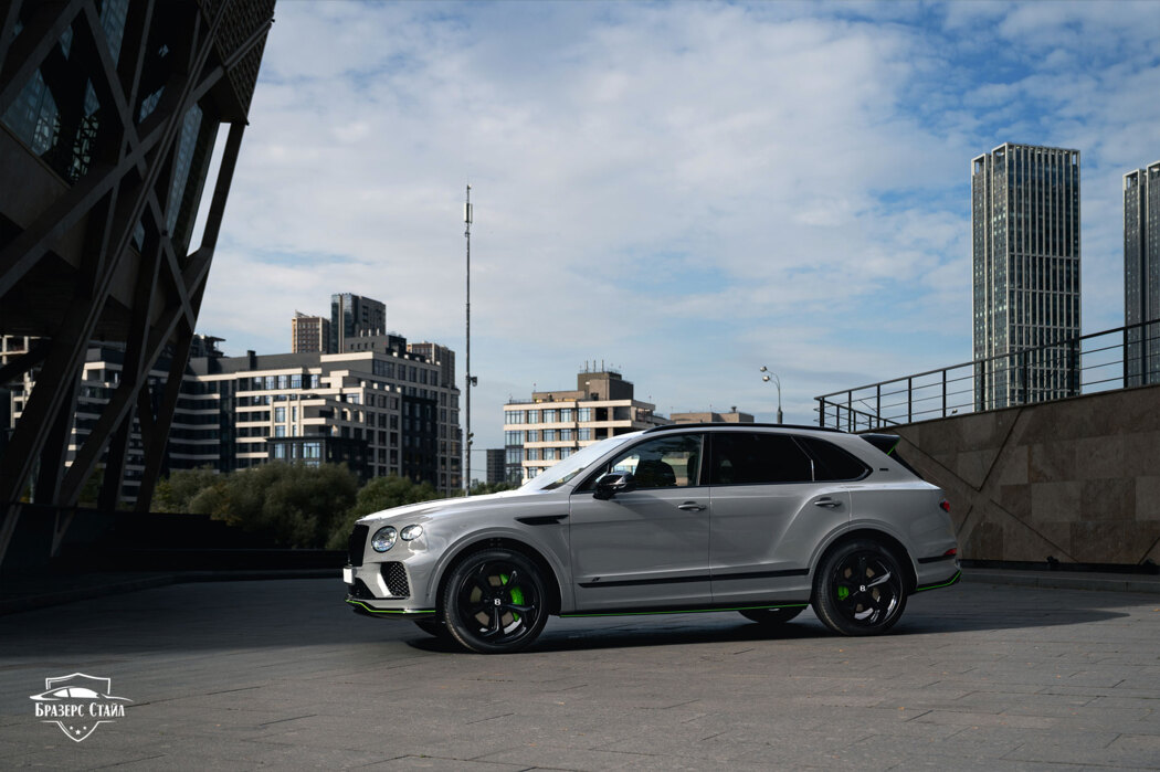 Бентли Бентайга