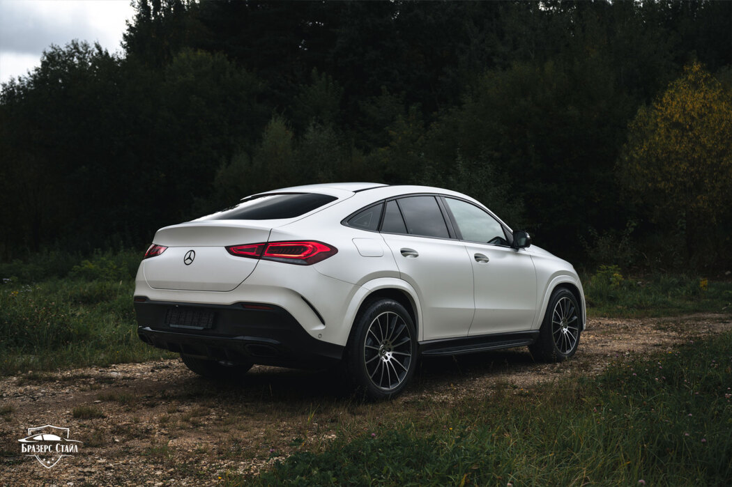 Матовый Mercedes GLE Coupe