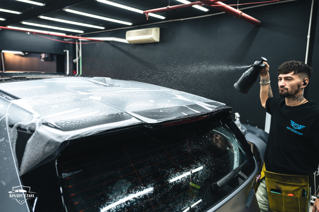 Оклейка BMW X3 матовым полиуретаном