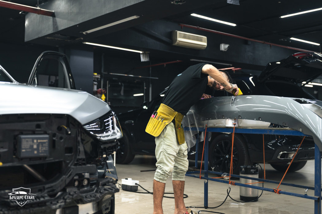 Оклейка BMW X3 матовым полиуретаном