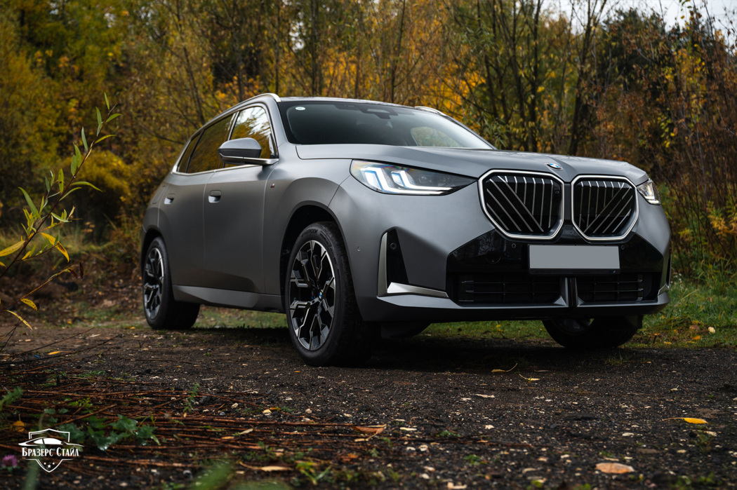 Матовый BMW X3 (G48) Серый матовый BMW X3 в кузове G48