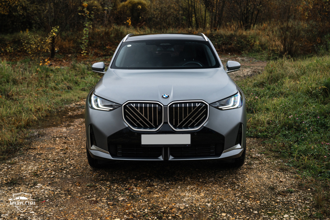 Матовый BMW X3 (G48) Серый матовый BMW X3 в кузове G48