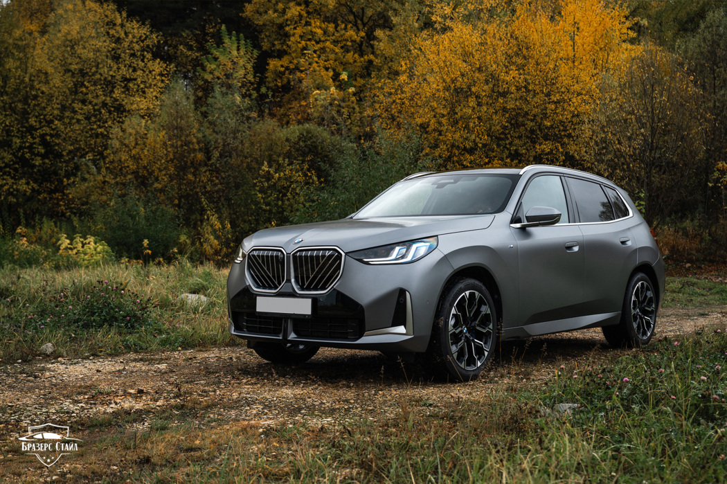Матовый BMW X3 (G48) Серый матовый BMW X3 в кузове G48