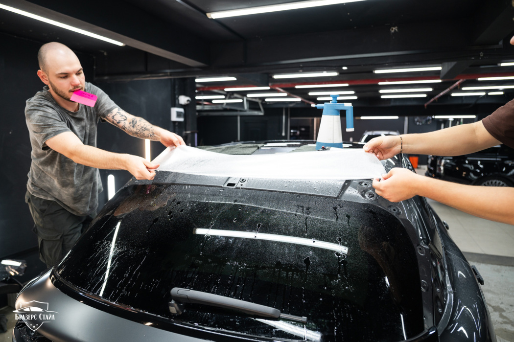 Оклейка Voyah Free плёнкой